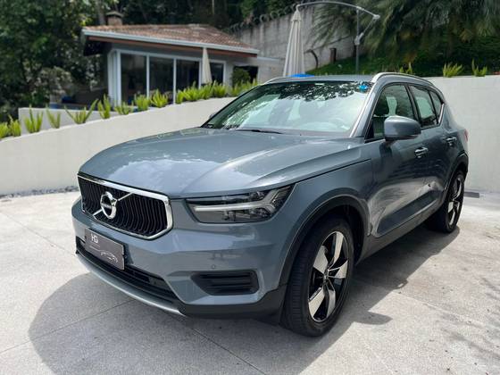 VOLVO XC40 2.0 T4 GASOLINA MOMENTUM GEARTRONIC VOLVO XC40 2.0 T4 GASOLINA MOMENTUM GEARTRONIC